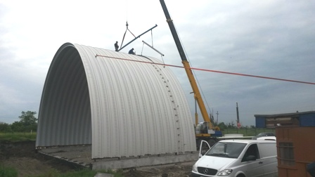 Hangar 21x10m