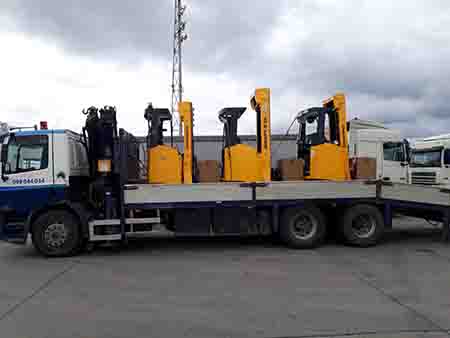 Reach trucks for Jibe LTD